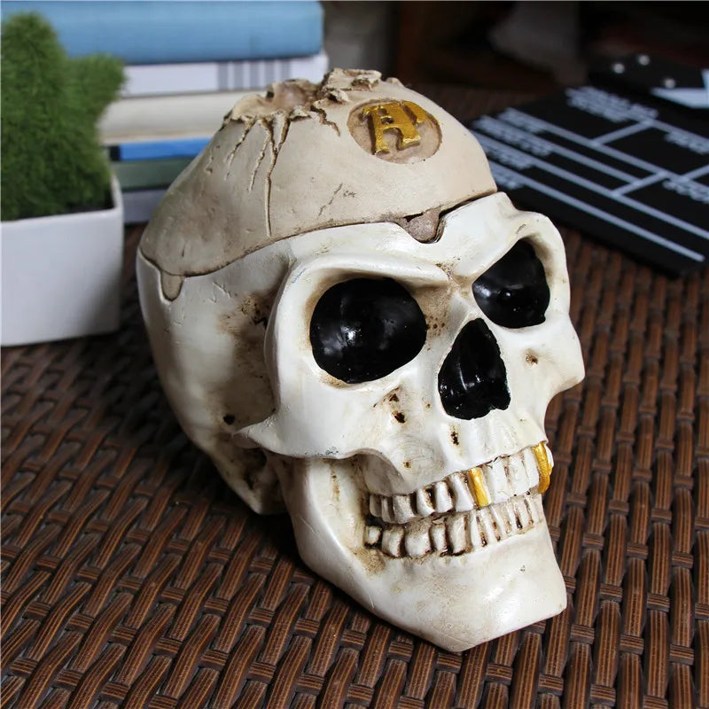 Terrifying Pirate Skull Ashtray Horror Vampire Skull Cigarette Ashtray Halloween Retro Spooky Skull Ashtray Ornament