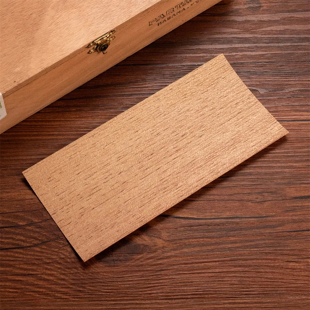 Natural Cedar Wood Chip Cigar Accessories Storage Box Aged Cigars Moisture-Resistant for Humidor Maintain Humidity Case CX-24DAA
